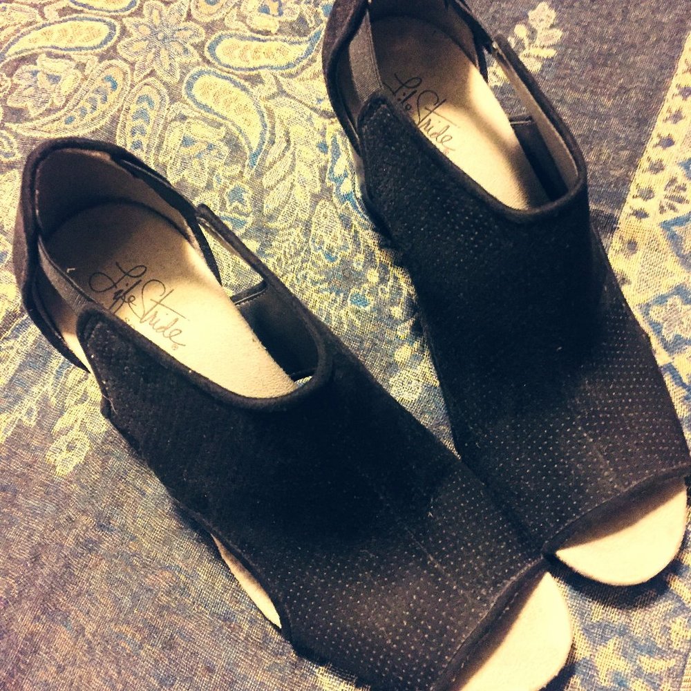 Life Stride Black Suede Heels